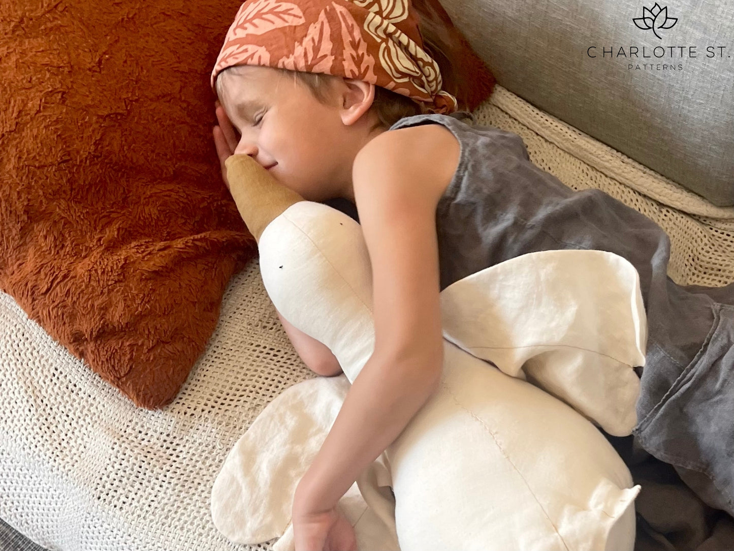 Goose Plush PDF Sewing Pattern - Isee fabric
