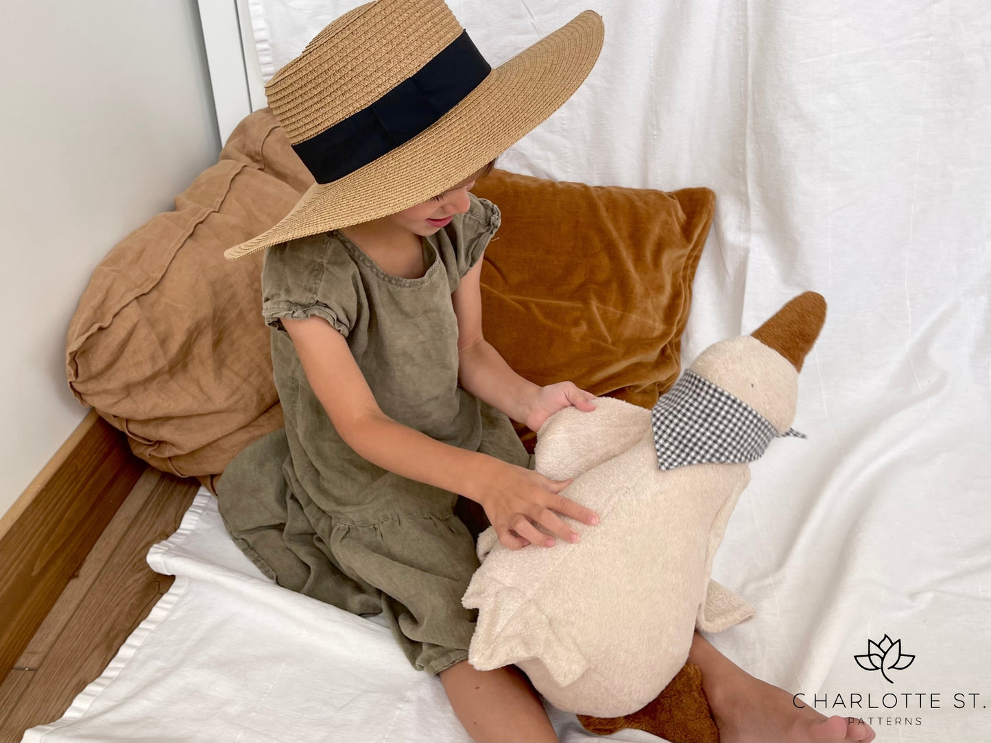 Goose Plush PDF Sewing Pattern - Isee fabric