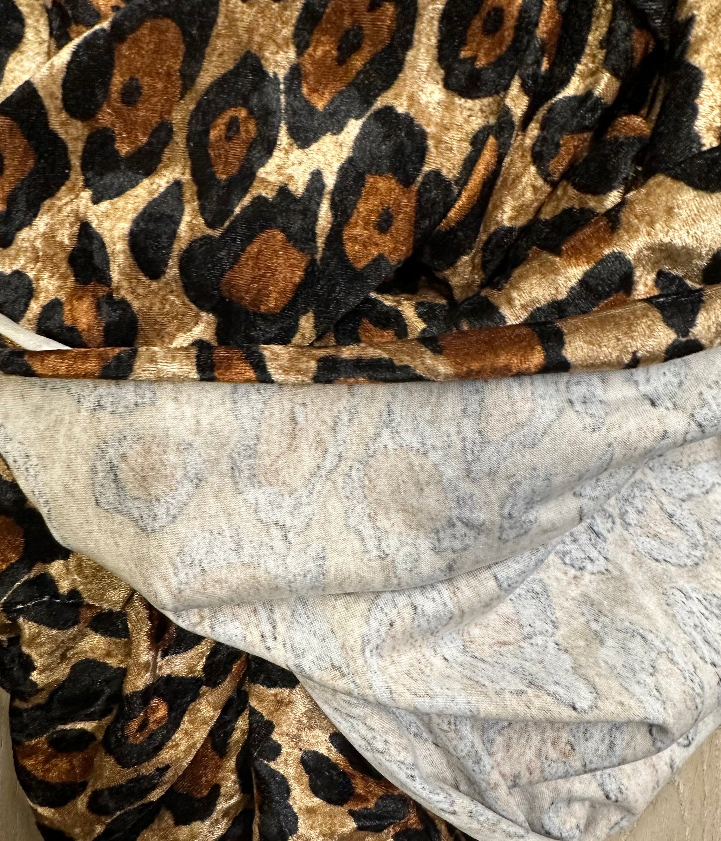 Discount fabric by yard Affordable sewing fabric Clearance textile materials Cheap fabric online Fabric sale deals Budget-friendly fabrics Quilting fabric clearance Sewing fabric discounts Bargain fabric finds Clearance fabric sale