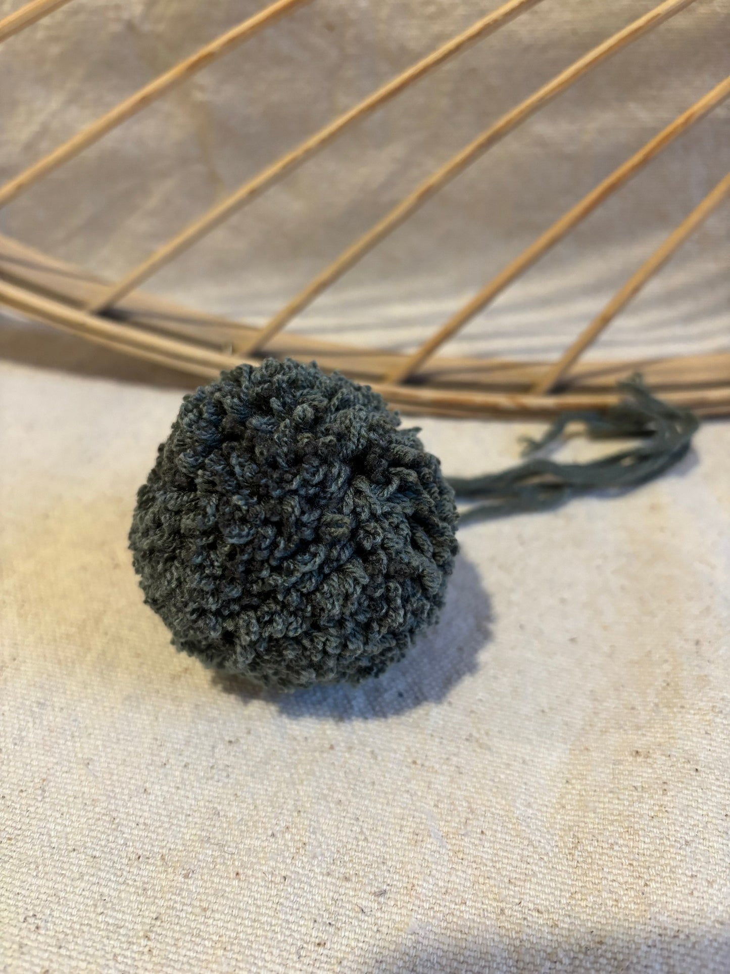 Handmade Pom Pom - Isee fabric