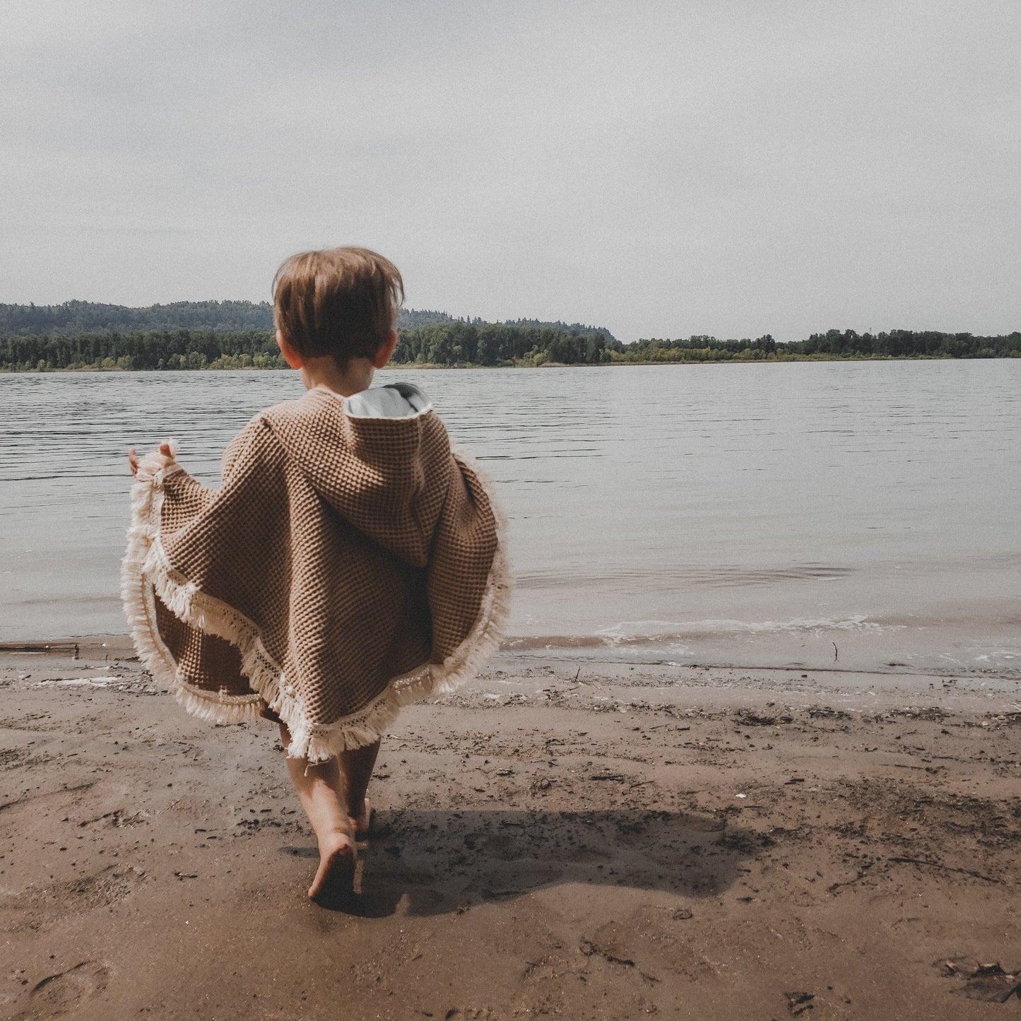 The Beach Poncho Sewing Pattern - Isee fabric