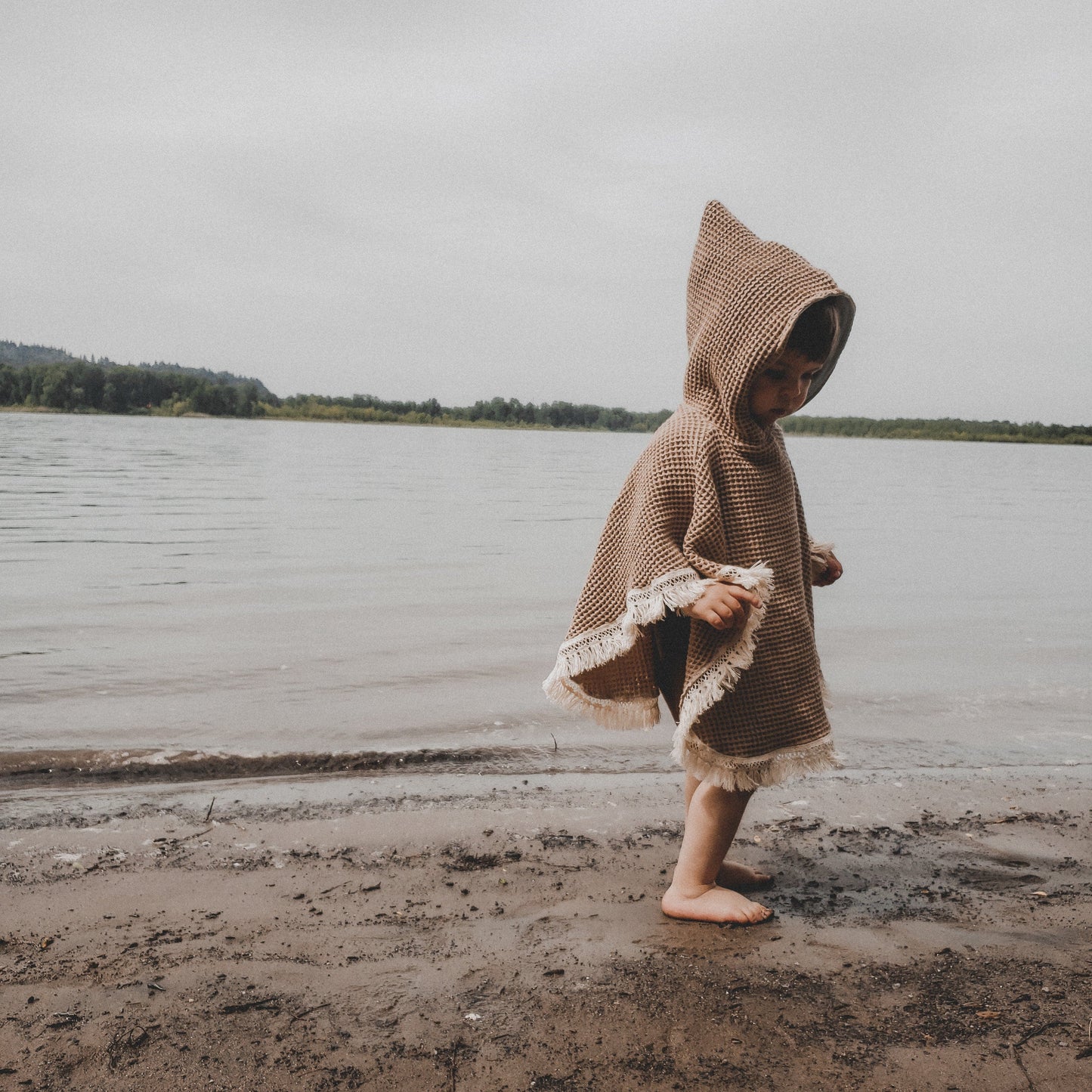 The Beach Poncho Sewing Pattern - Isee fabric