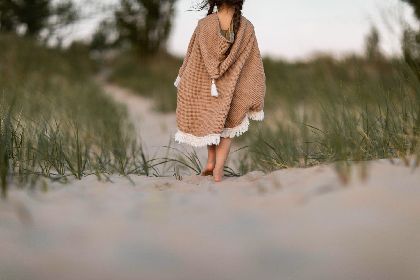 The Beach Poncho Sewing Pattern - Isee fabric