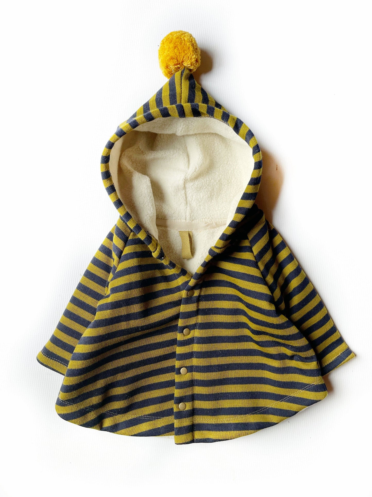 The Pixie Poncho Sewing Pattern - Isee fabric