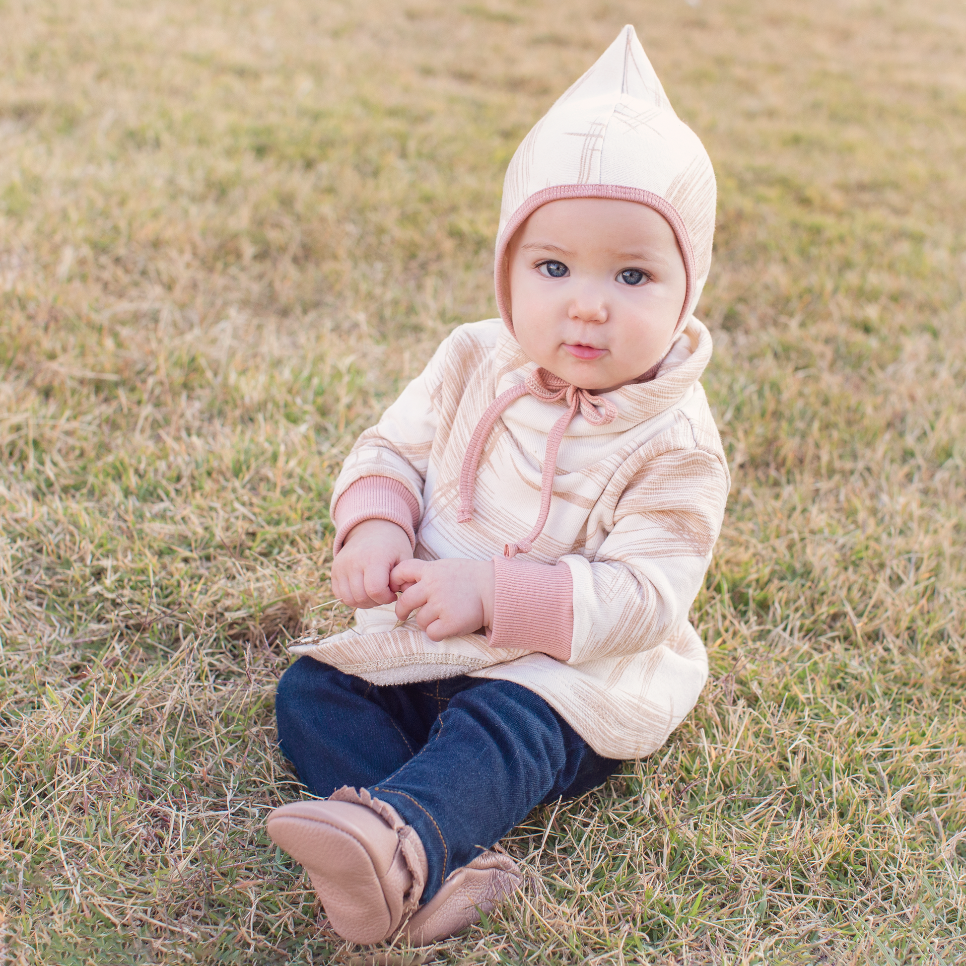 Little Pixie Hat Pattern (13" doll to 5+ years) - Isee fabric