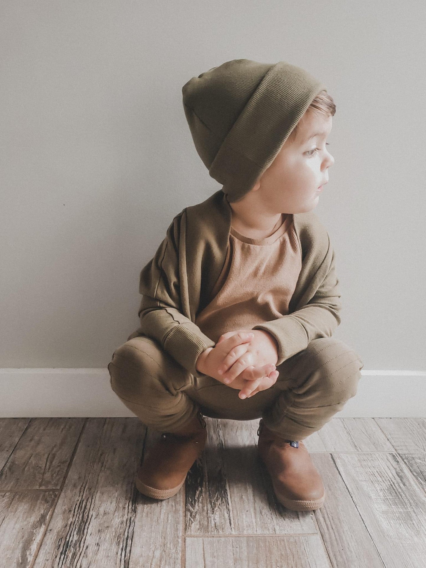 The Fireside Beanie Sewing Pattern - Isee fabric