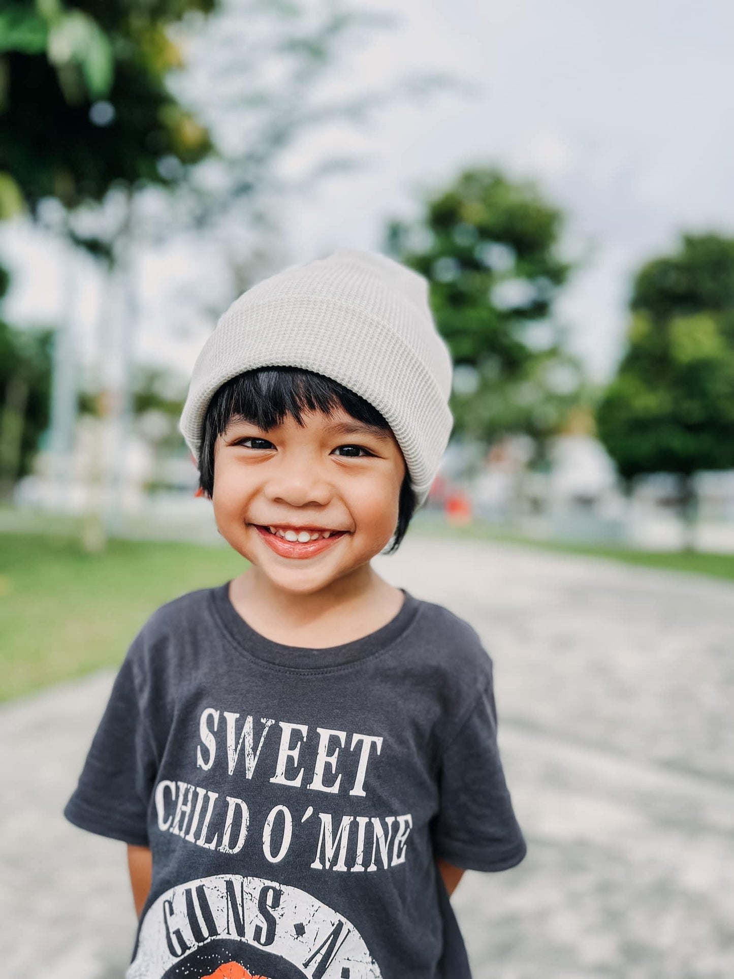 The Fireside Beanie Sewing Pattern - Isee fabric