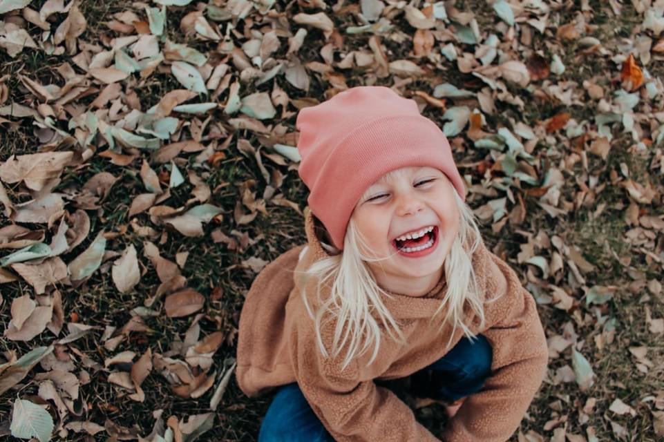 The Fireside Beanie Sewing Pattern - Isee fabric