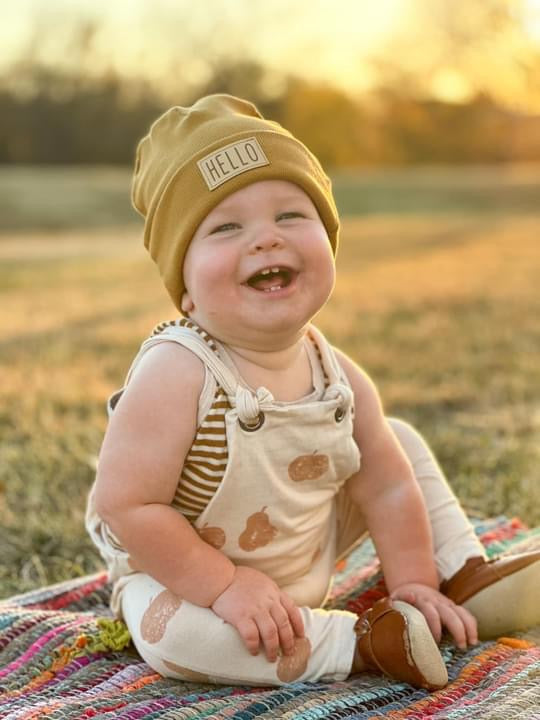 The Fireside Beanie Sewing Pattern - Isee fabric
