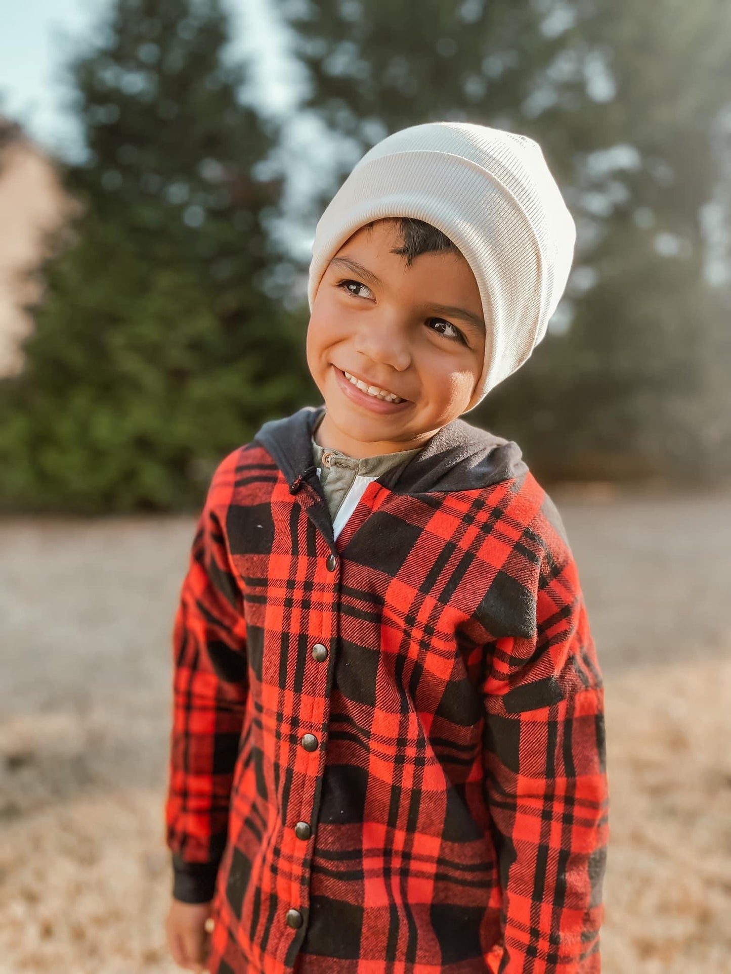 The Fireside Beanie Sewing Pattern - Isee fabric