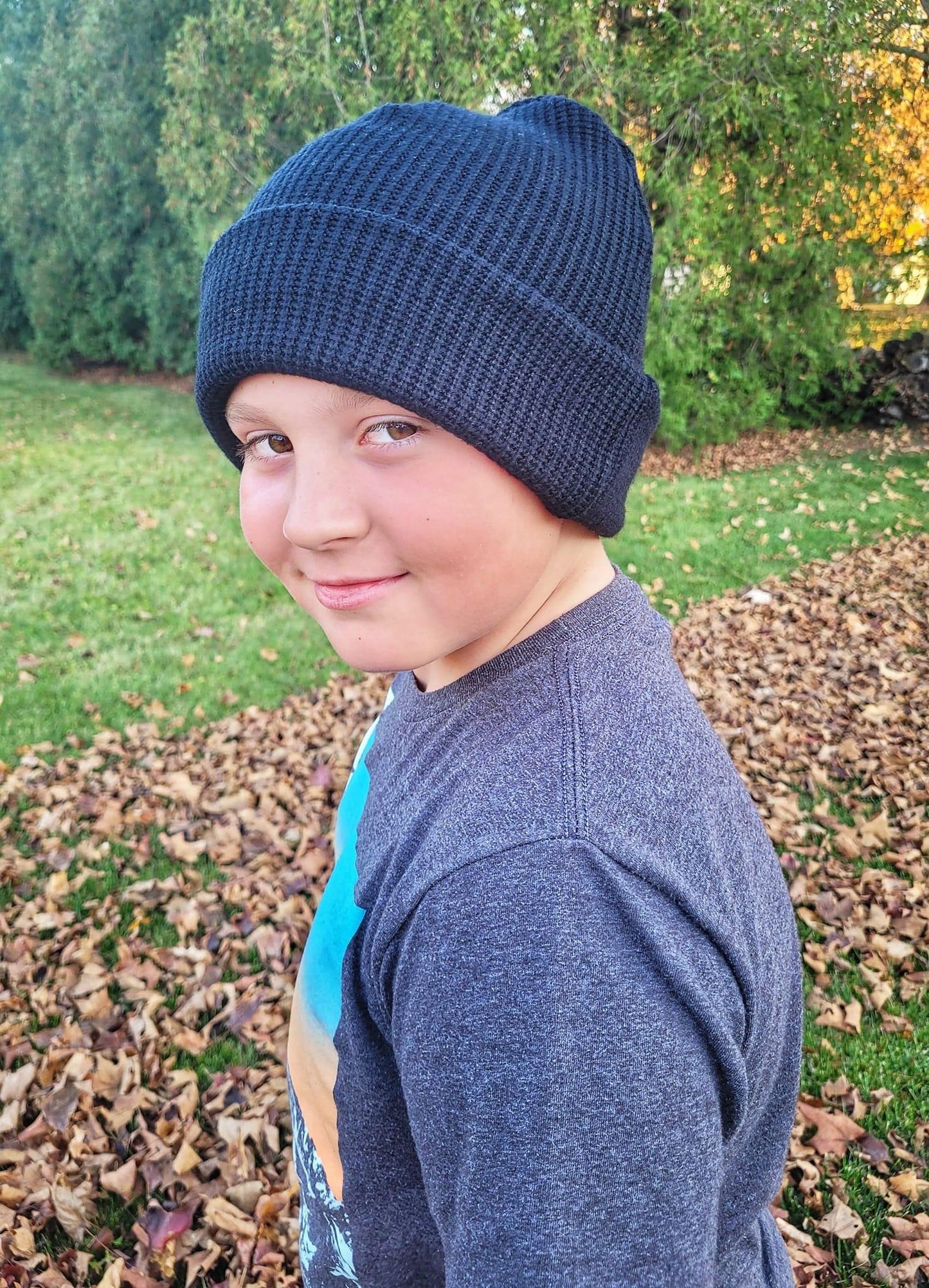 The Fireside Beanie Sewing Pattern - Isee fabric