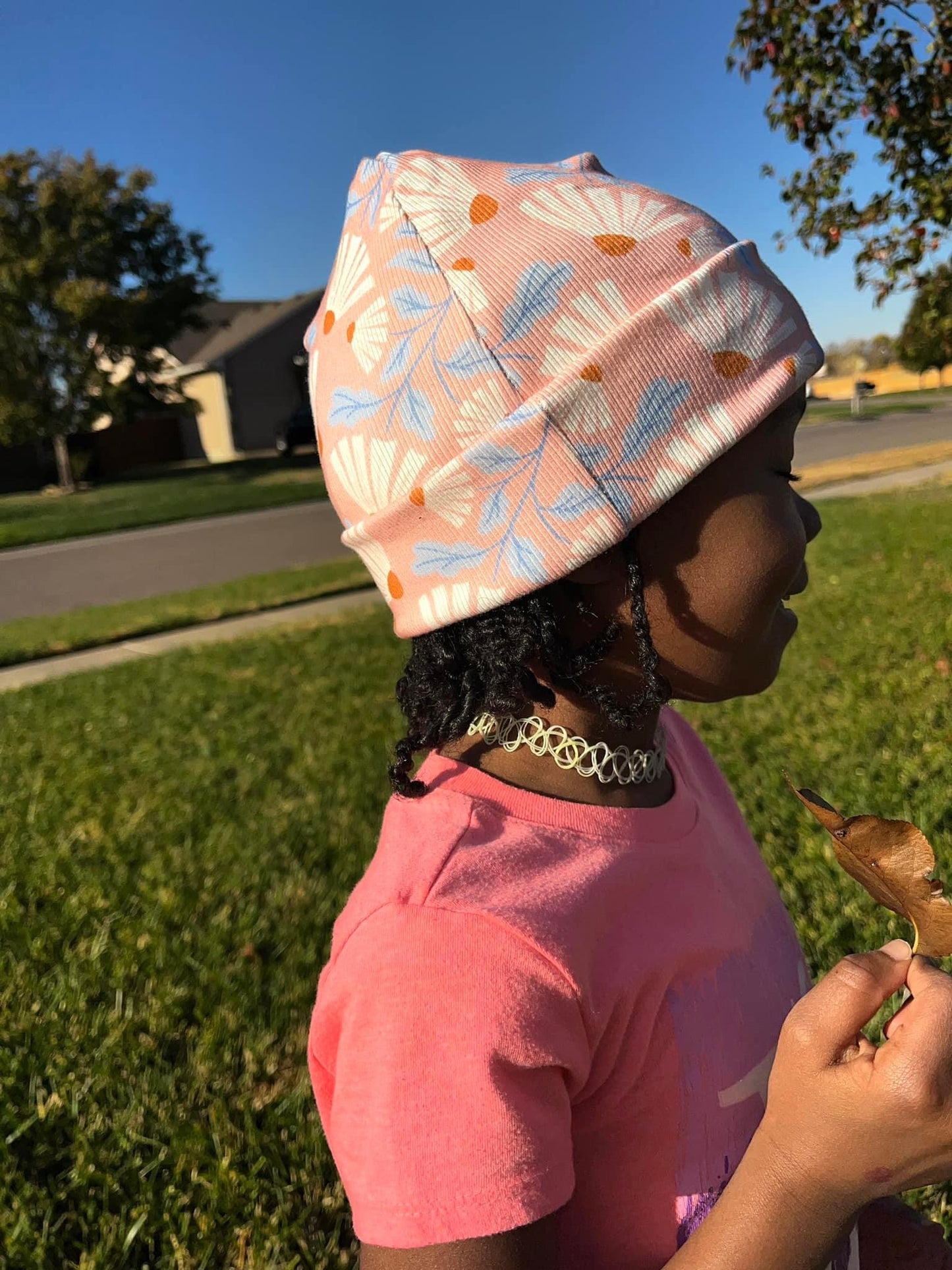 The Fireside Beanie Sewing Pattern - Isee fabric