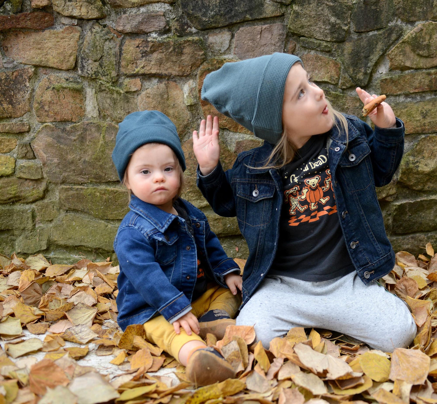 The Fireside Beanie Sewing Pattern - Isee fabric