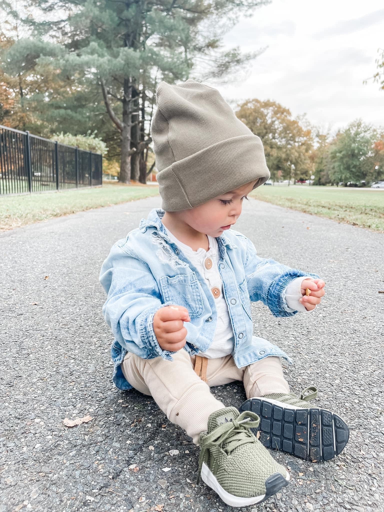 The Fireside Beanie Sewing Pattern - Isee fabric