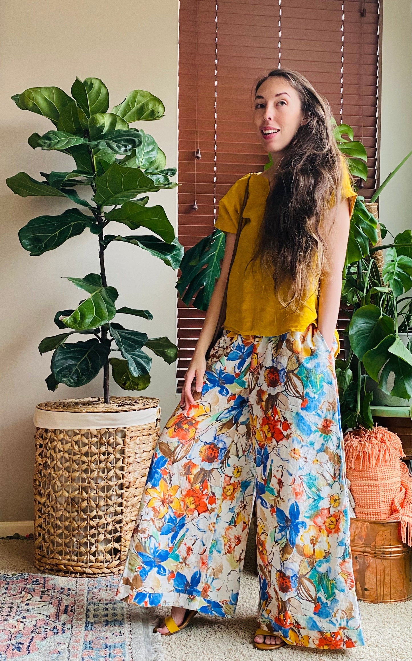 Women's Poppy Wide Leg Pants Sewing Pattern - Isee fabric
