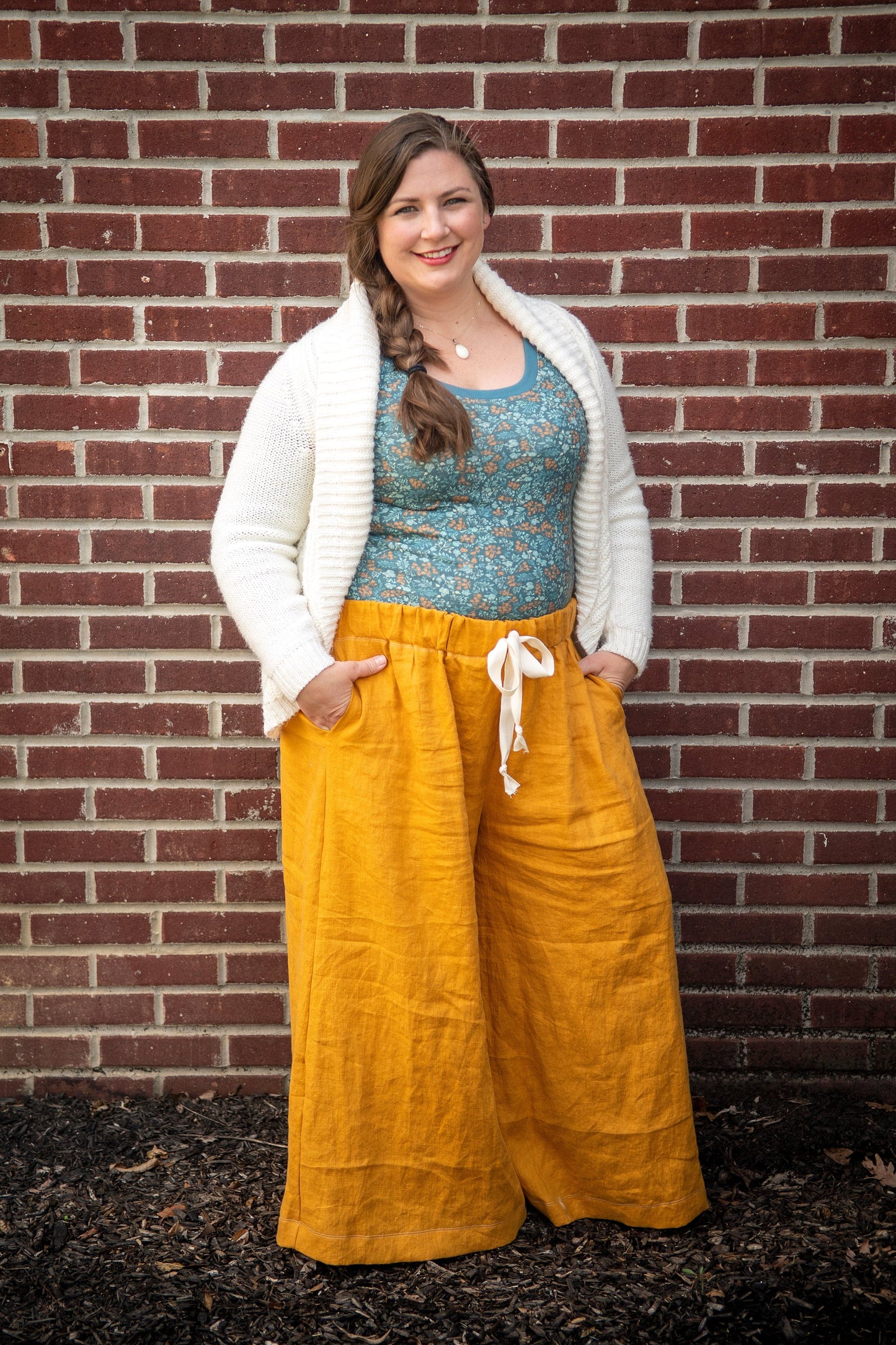Women's Poppy Wide Leg Pants Sewing Pattern - Isee fabric