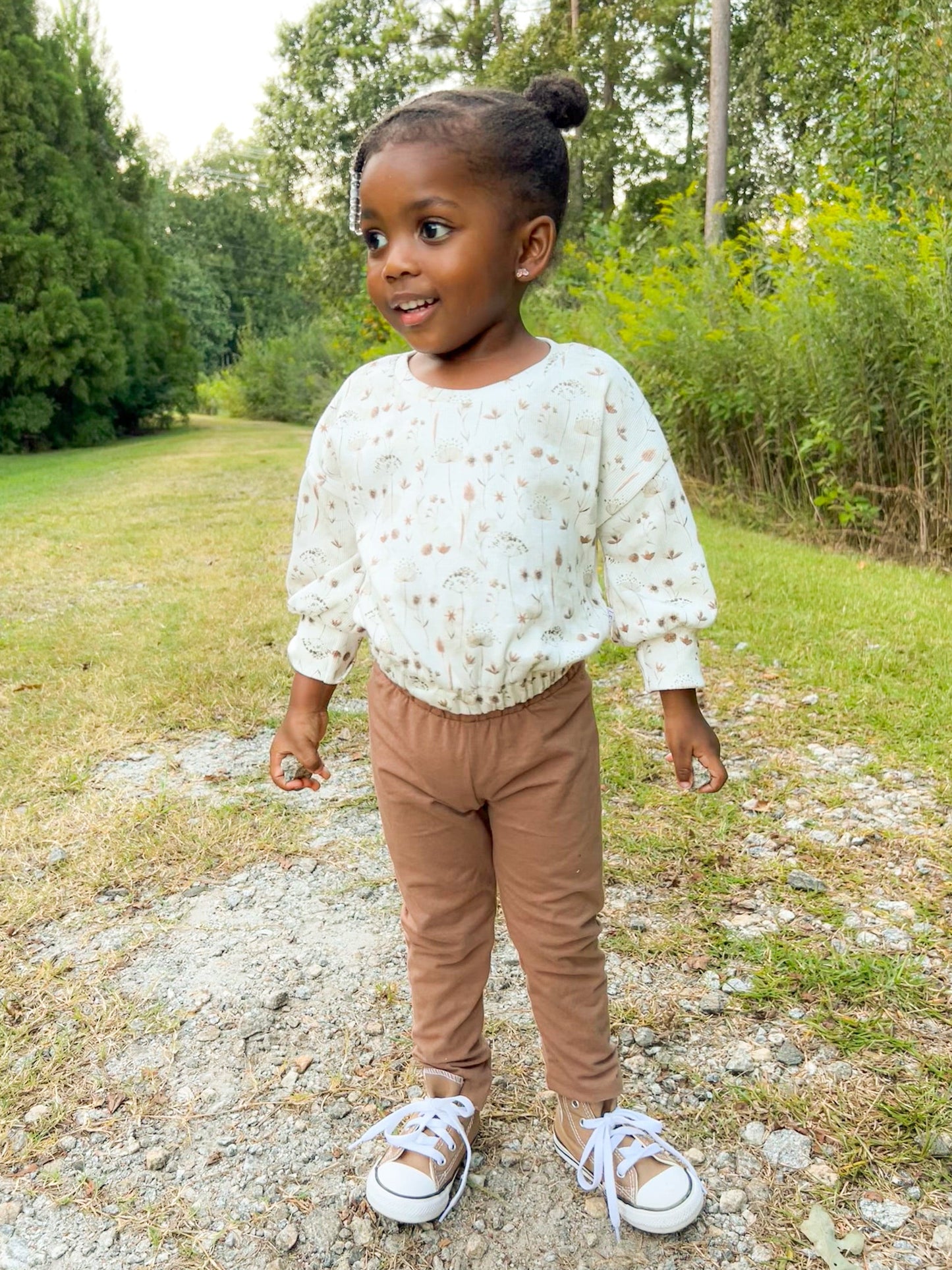 The Perfect Vintage Top Sewing Pattern - Isee fabric