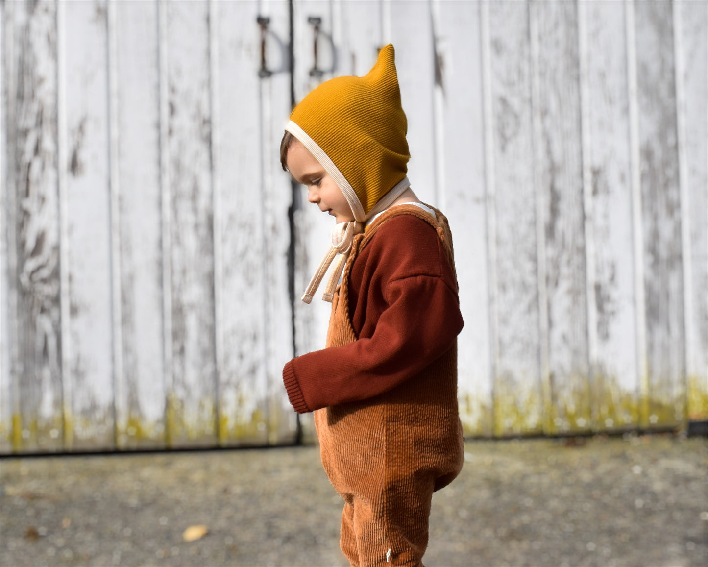 Little Pixie Hat Pattern (13" doll to 5+ years) - Isee fabric