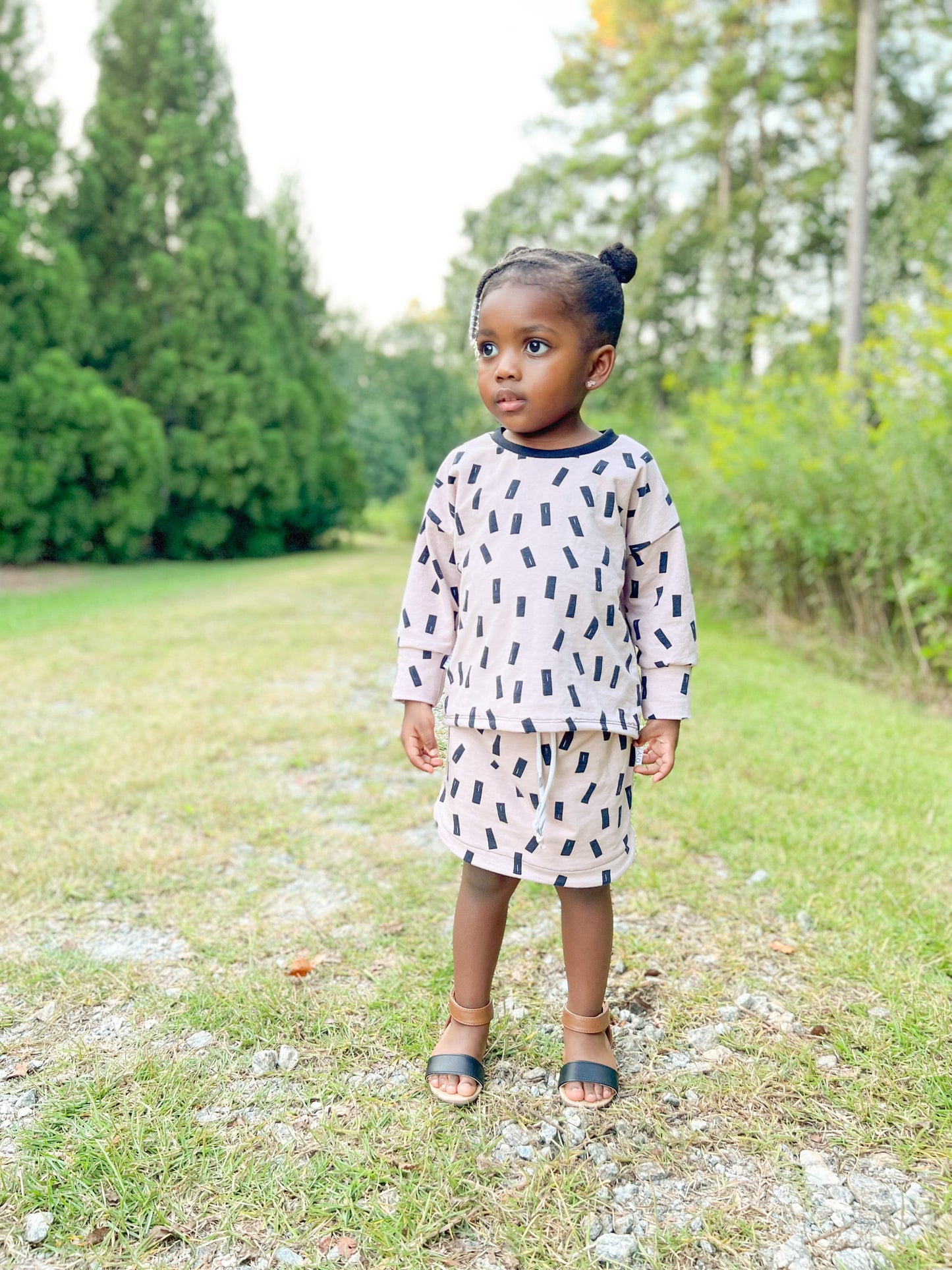 The Perfect Vintage Top Sewing Pattern - Isee fabric