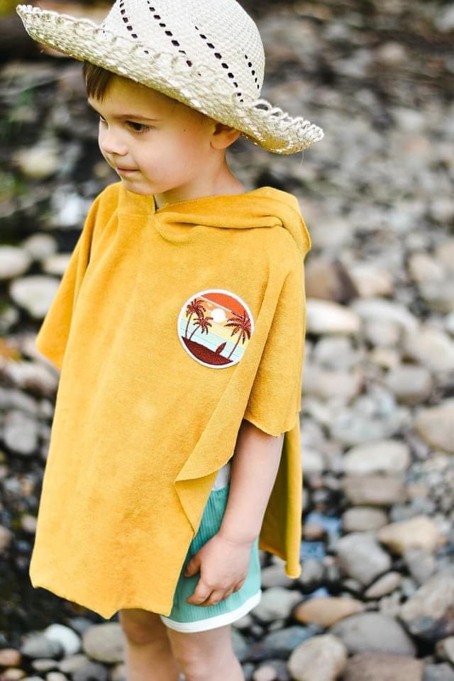 The Beach Poncho Sewing Pattern - Isee fabric