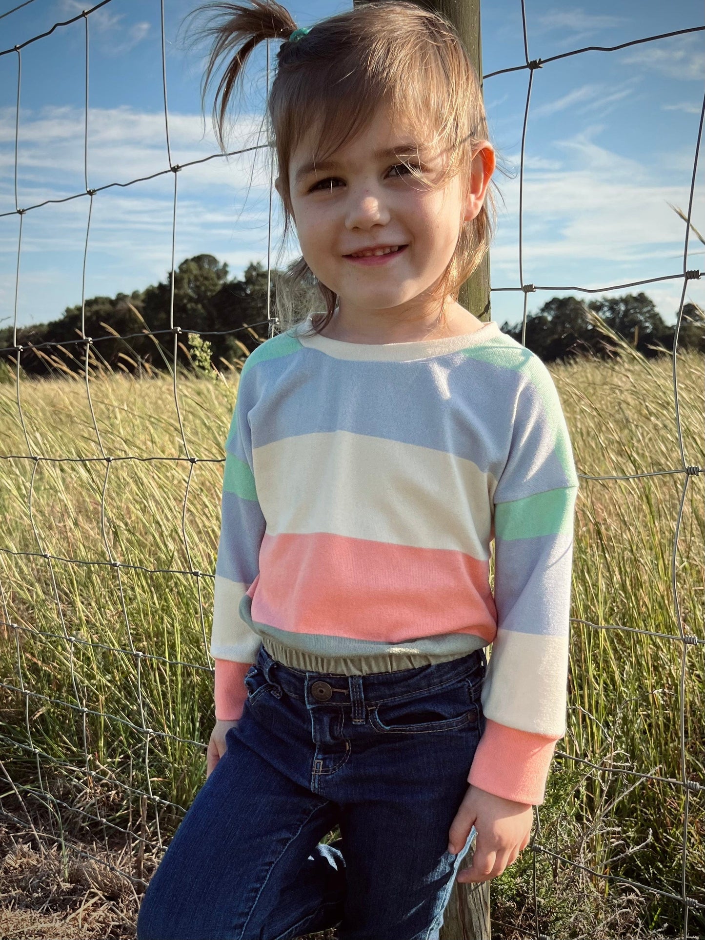 The Perfect Vintage Top Sewing Pattern - Isee fabric