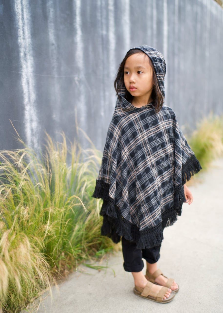 The Beach Poncho Sewing Pattern - Isee fabric