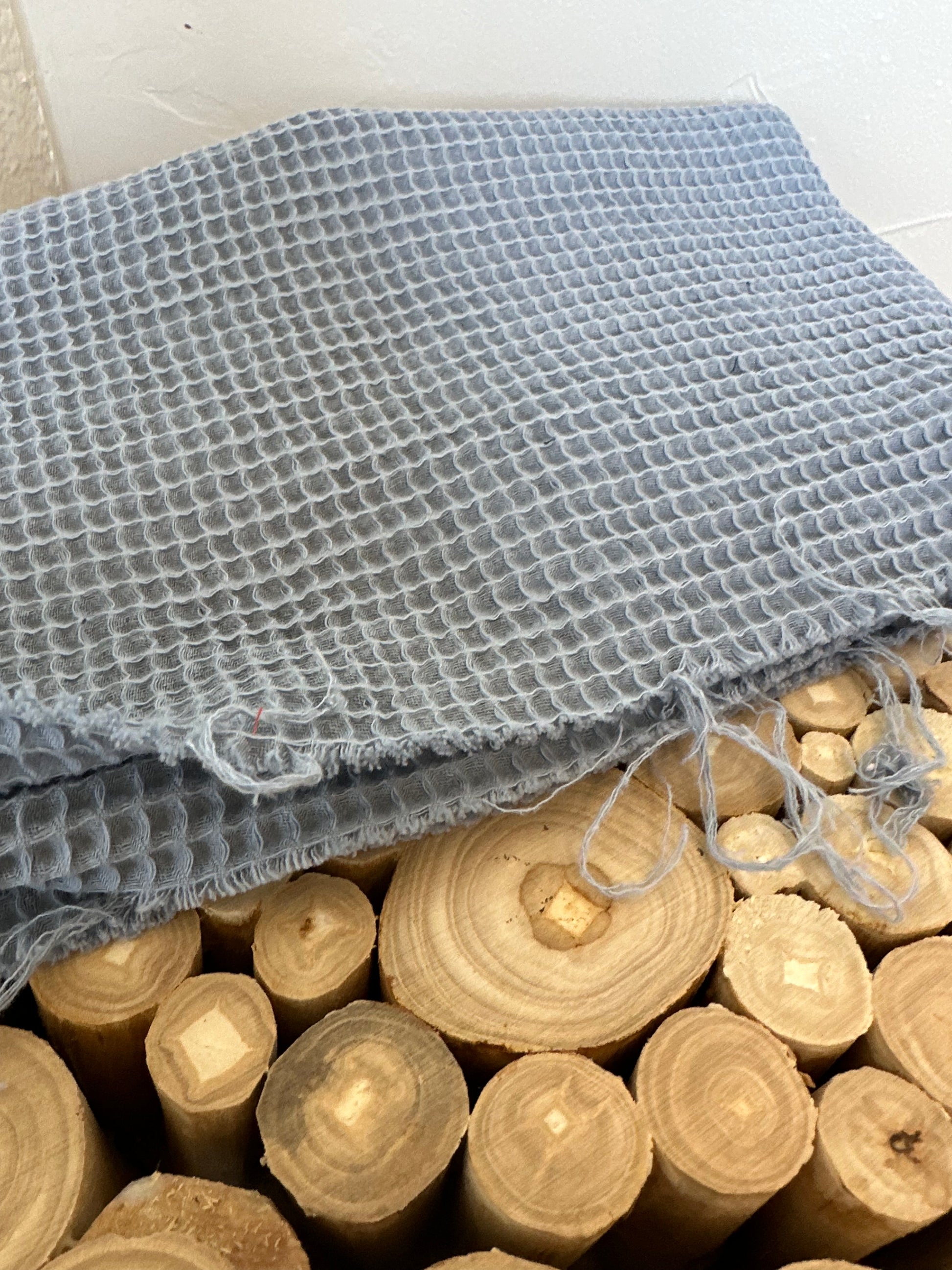 Woven 100% Cotton Waffle Toweling - Isee fabric