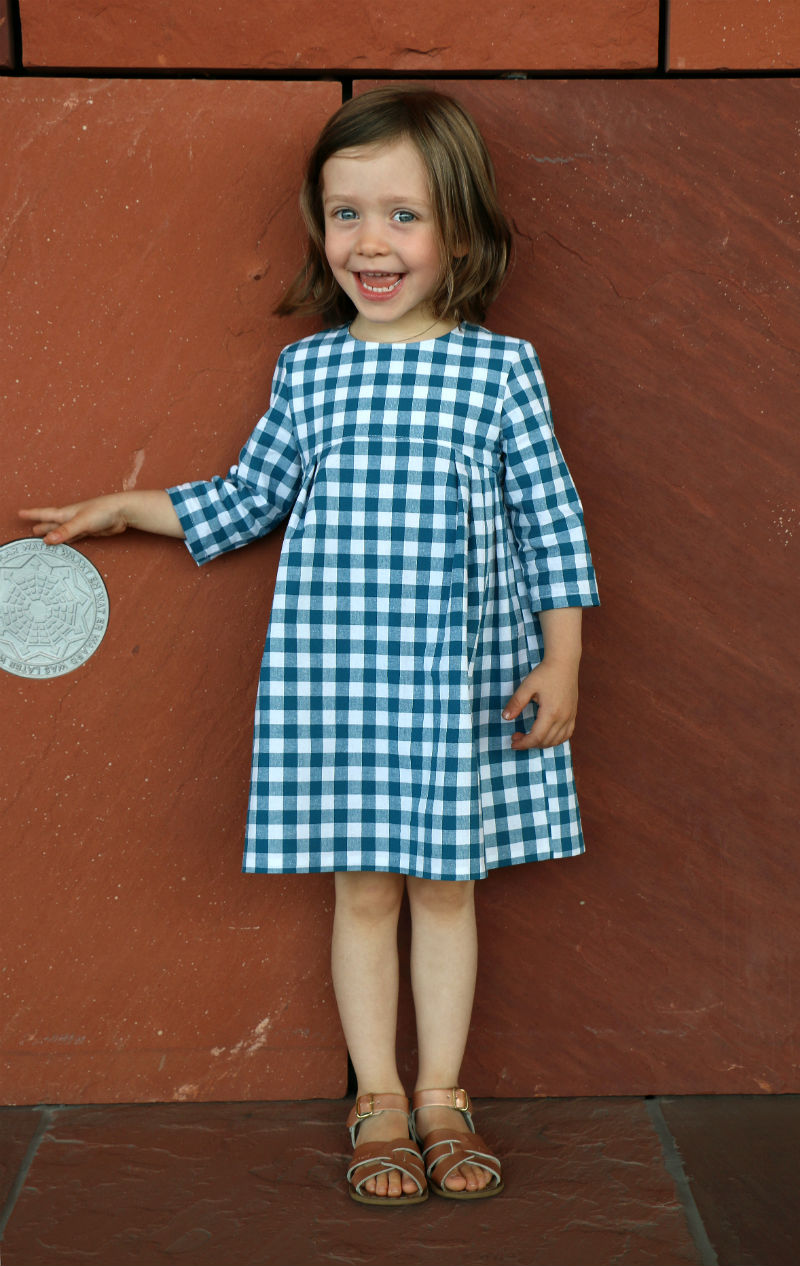 Feliz Dress Sewing Pattern - Isee fabric