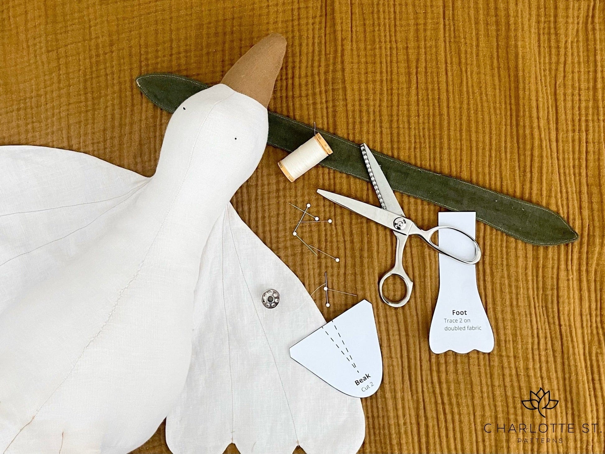 Goose Plush PDF Sewing Pattern - Isee fabric