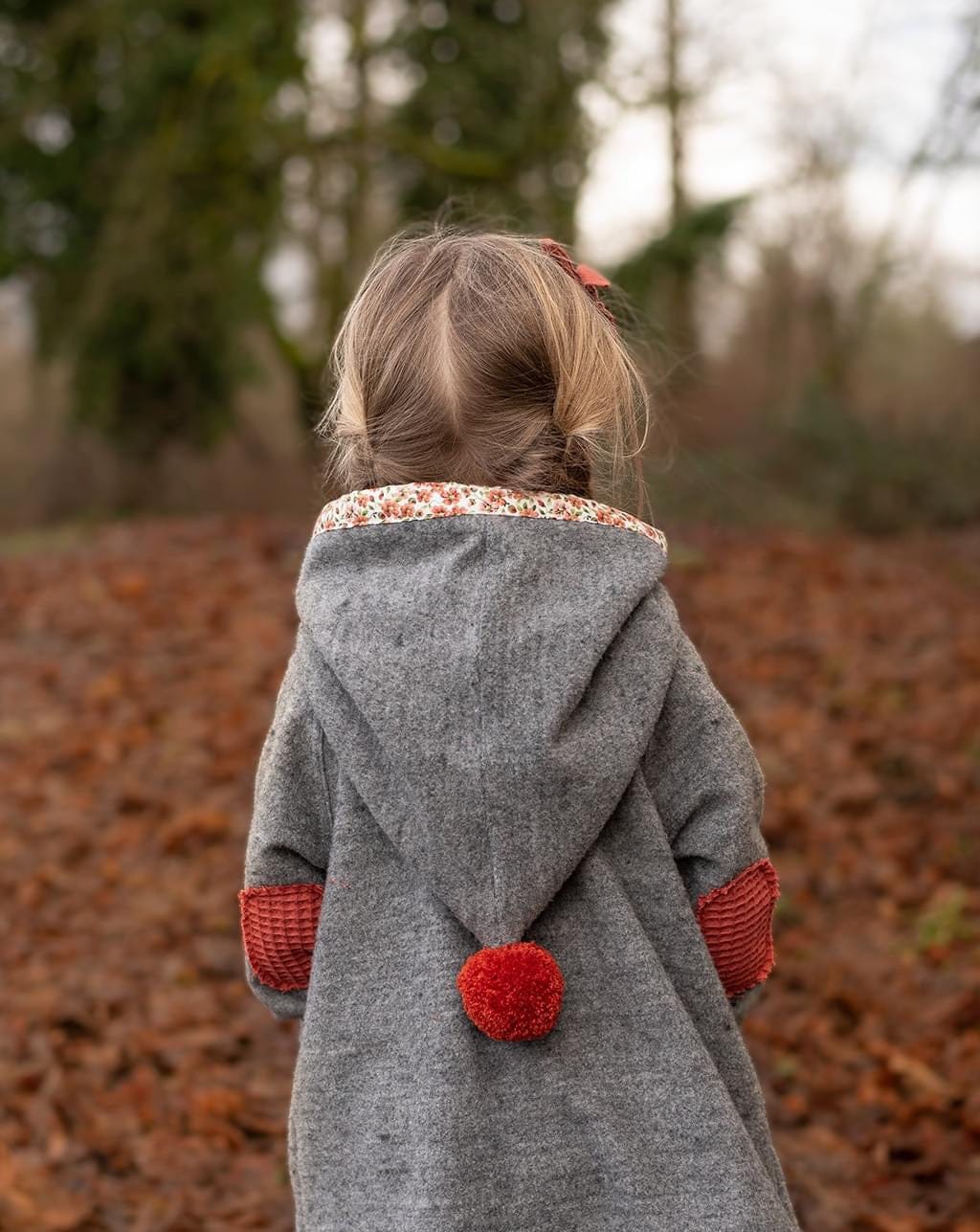 Handmade Pom Pom - Isee fabric