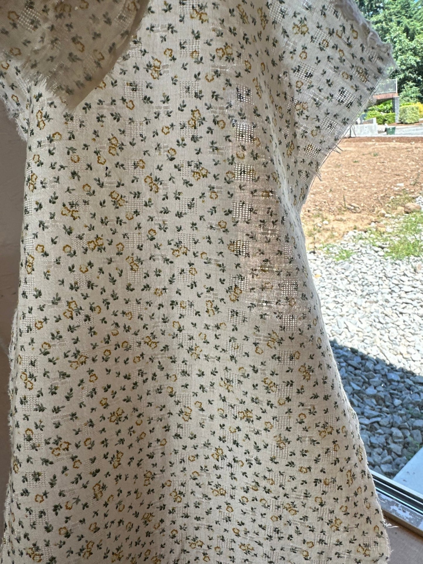 Soft Florals Cotton Crinkle Woven - Isee fabric