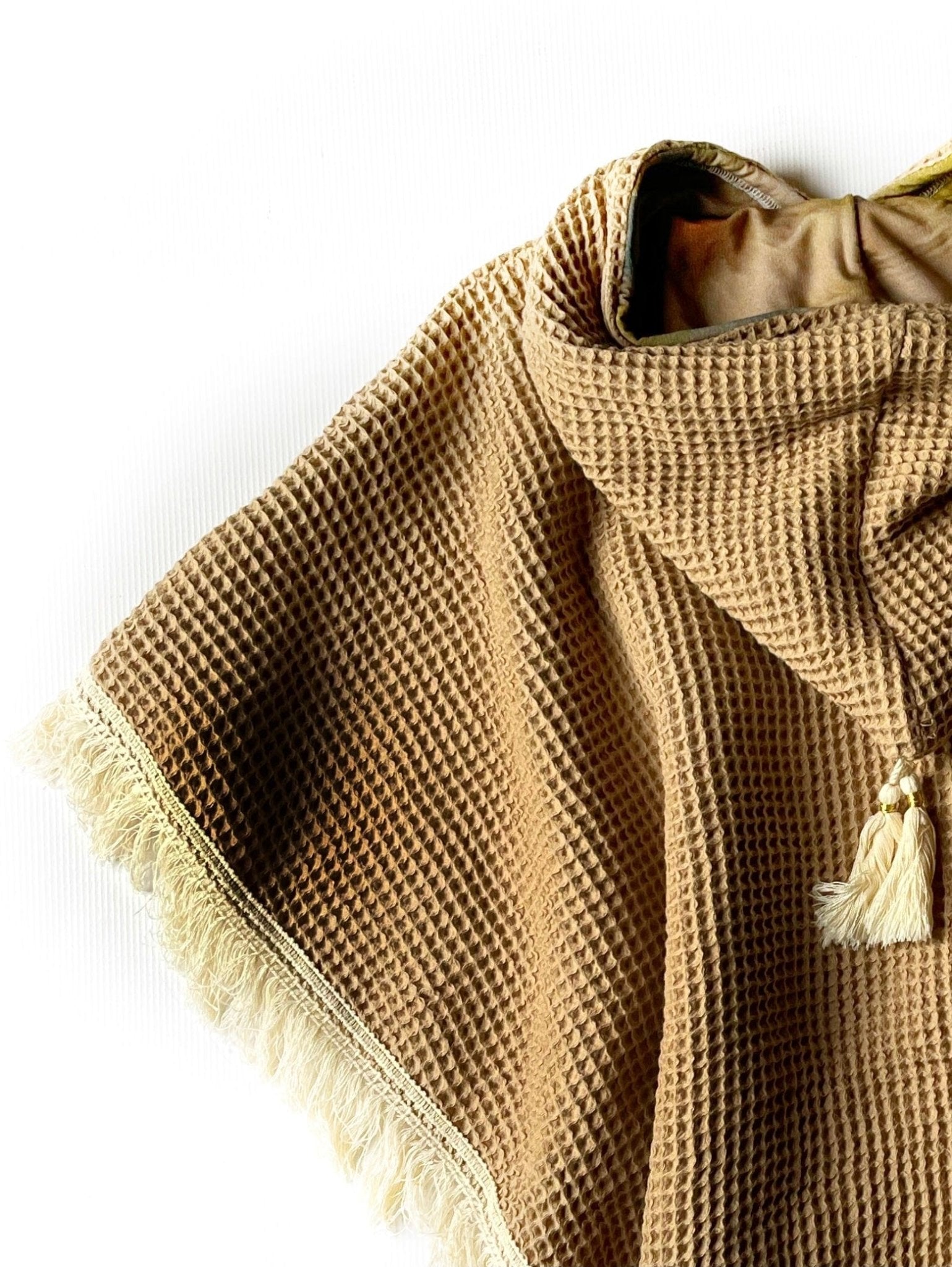 The Beach Poncho Sewing Pattern - Isee fabric