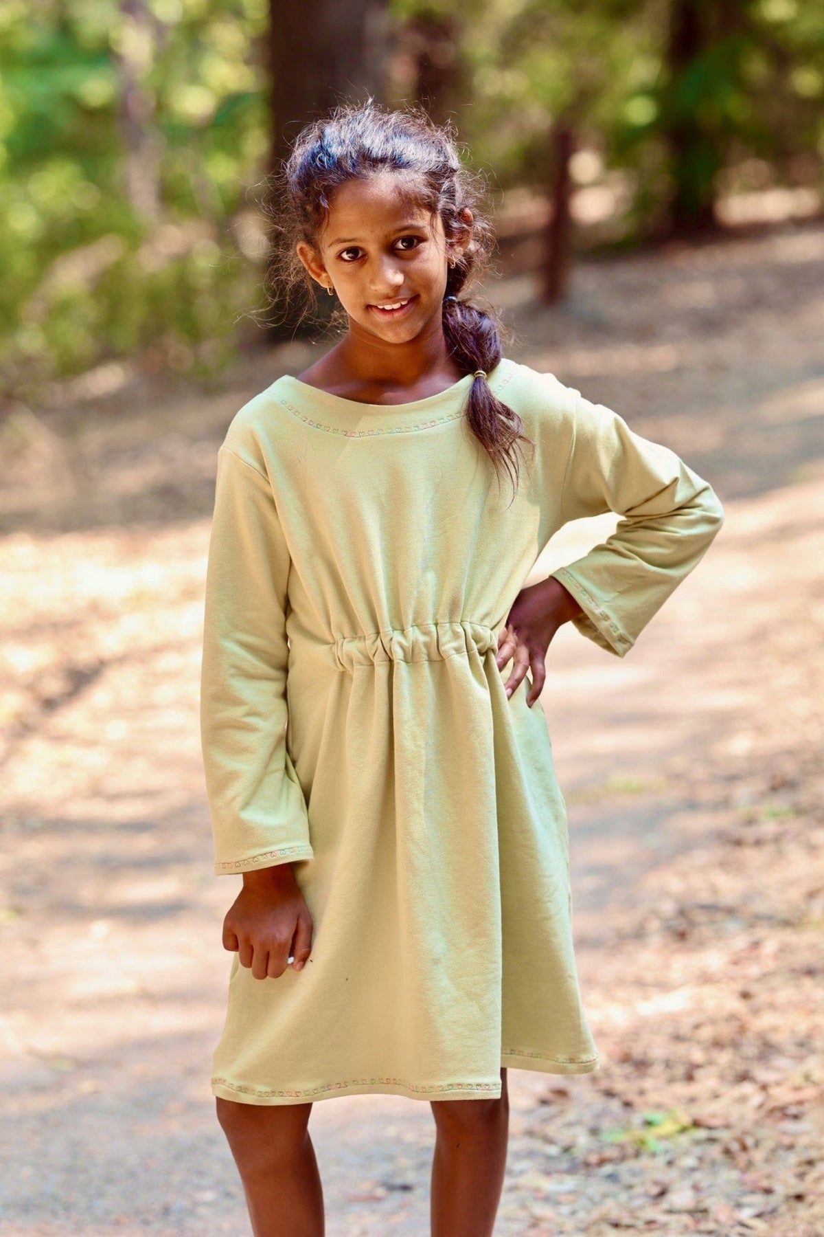 The Everyday Smock Dress/Top PDF Pattern Quick, beginner-friendly smock dress/top PDF in sizes 2T–16Y. Print at home or A0 copyshop. Knit or woven—linen looks lovely. Instant SendOwl delivery