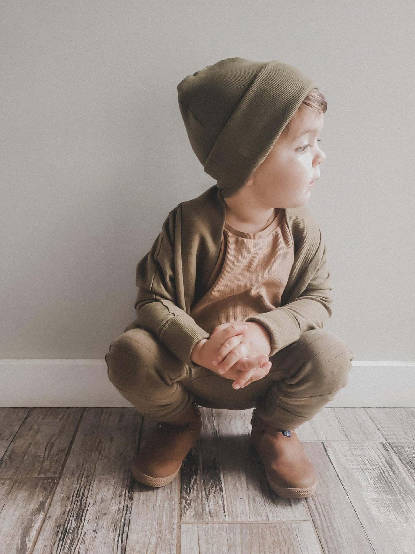The Fireside Beanie Sewing Pattern - Isee fabric