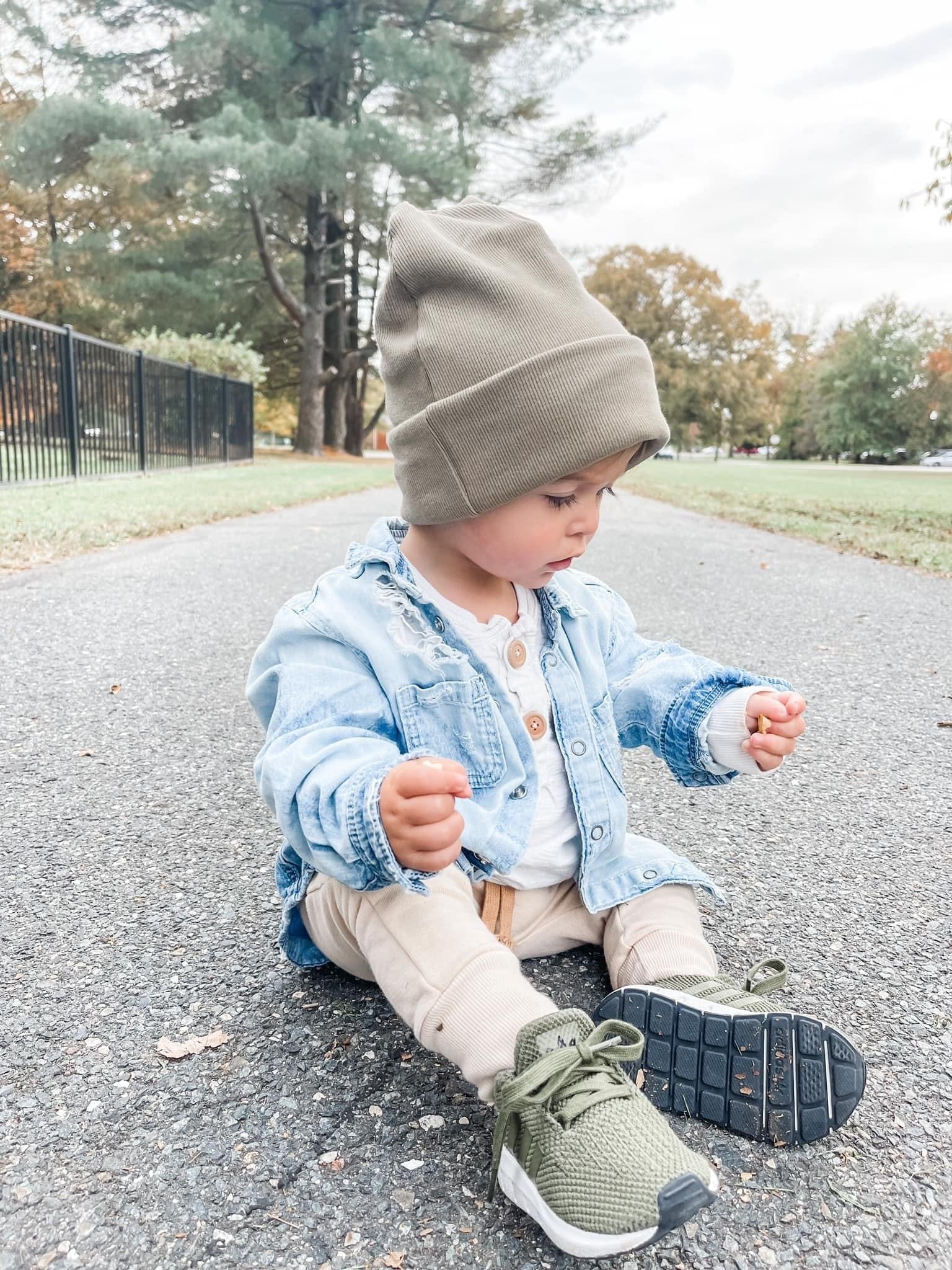 The Fireside Beanie Sewing Pattern - Isee fabric