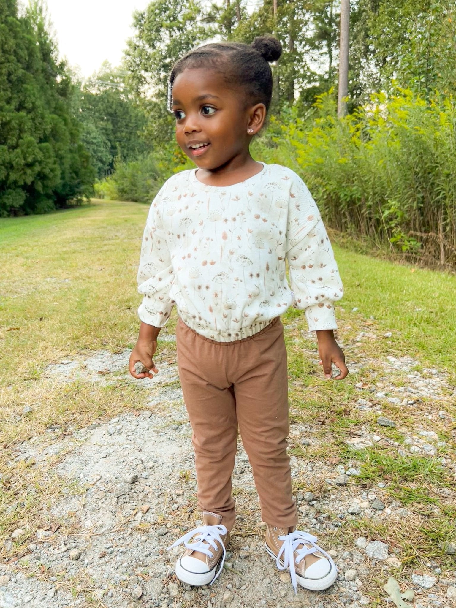 The Perfect Vintage Top Sewing Pattern - Isee fabric